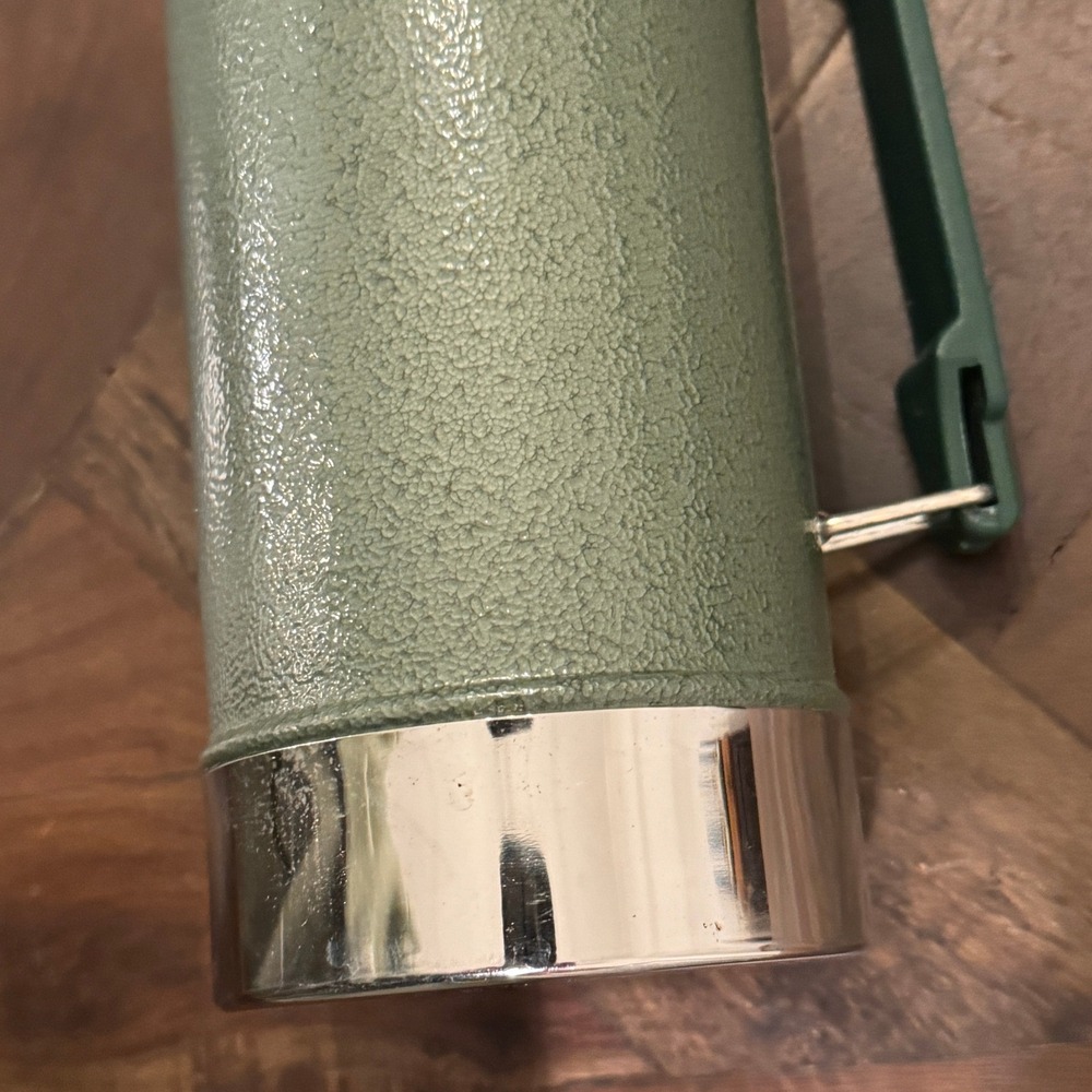 Vintage Aladdin Stanley A-944DH Hammertone Green 1 Quart Vacuum Thermos Bottle - Picture 11 of 16